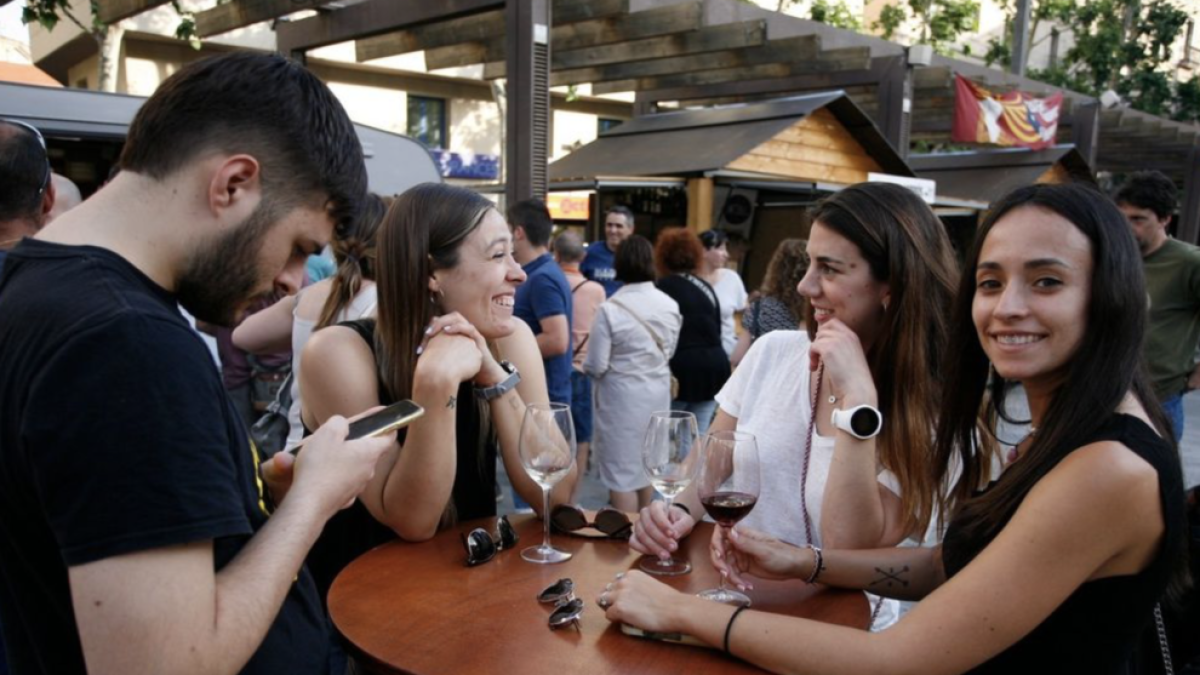 Doce bodegas de la DON Tarragona ofrecieron degustaciones de sus vinos.