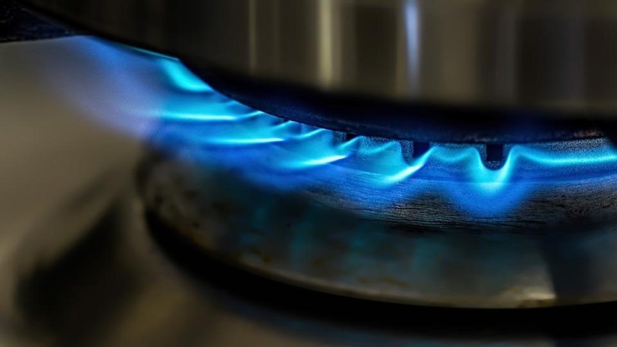 Las tarifas de último recurso (TUR) del gas natural bajarán por término medio un 4,6%.