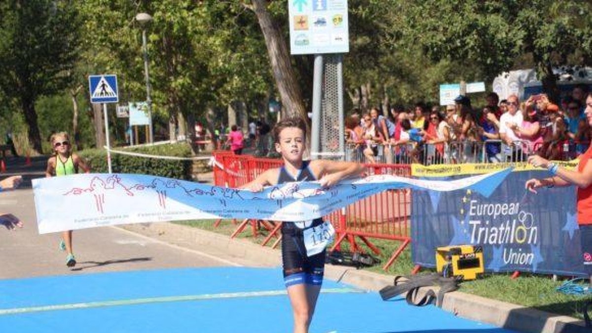 El campeón infantil de Cataluña de Triatlón, Cesc Llauradó.