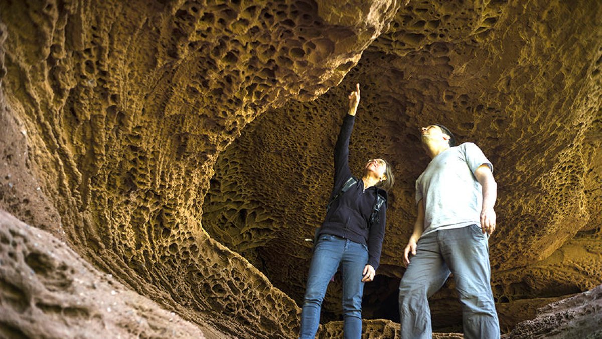 Paula Santamaria i Josep Pedret, responsables de la descoberta.