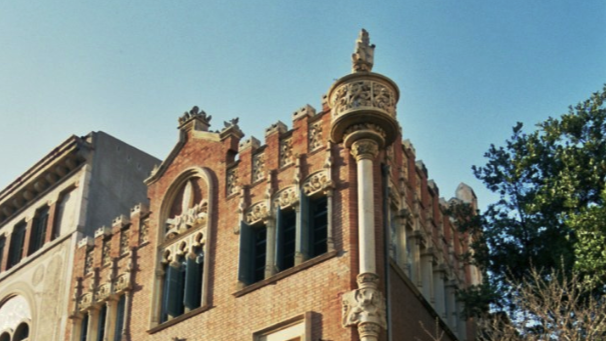 La Casa Rull es la sede del Institut Municipal Reus Cultura.