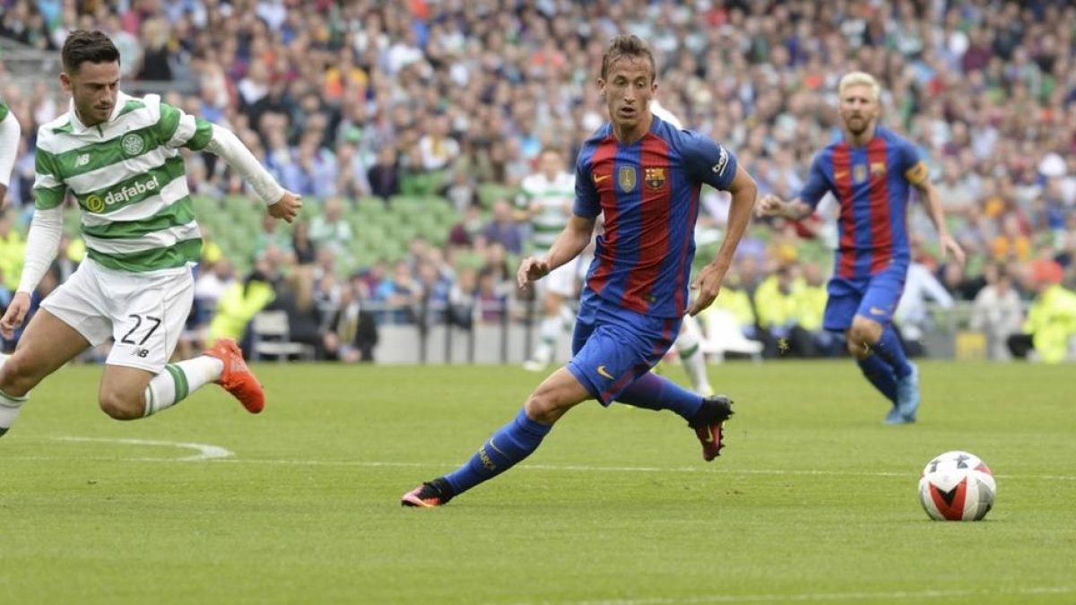 Juan Cámara jugando con el primer equipo del Barça en un partido amistoso contra el Celtic de Glasgow.