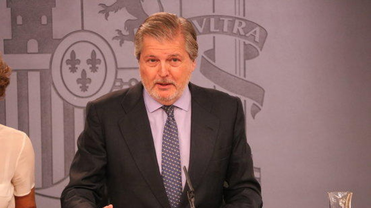 El portaveu del govern espanyol, Íñigo Méndez de Vigo, a la roda de premsa posterior al consell de ministres
