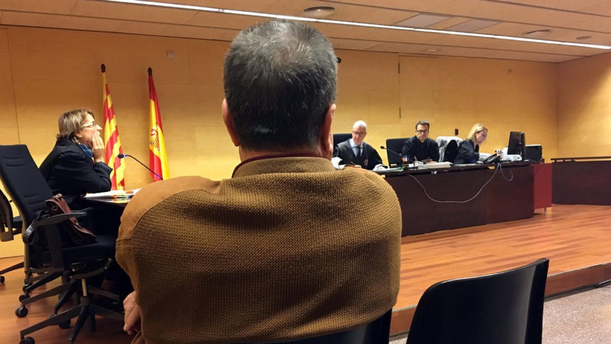 Imatge de l'exboxejador durant el judici a l'Audiència de Girona.