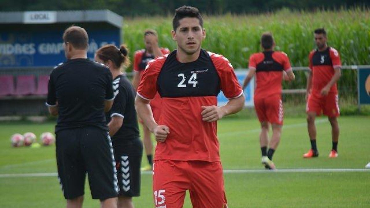 Delgado, entrenant amb el Nàstic.