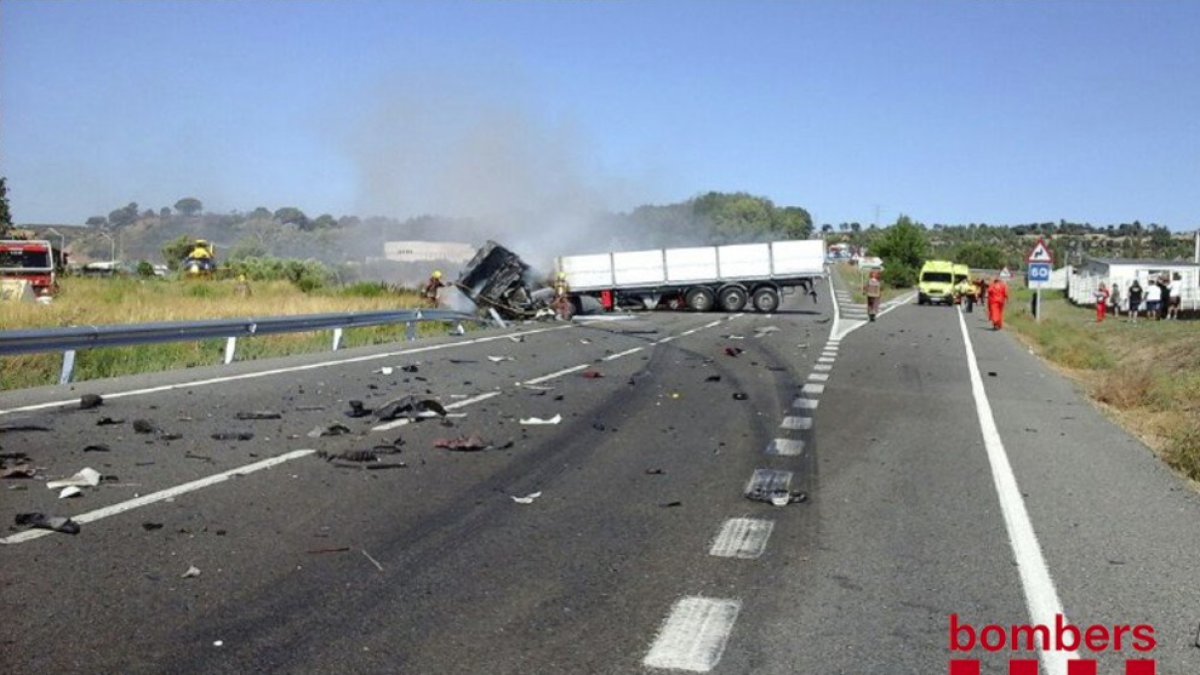 Un mort i dos ferits greus en un accident múltiple a l'N-240 a l'Espluga