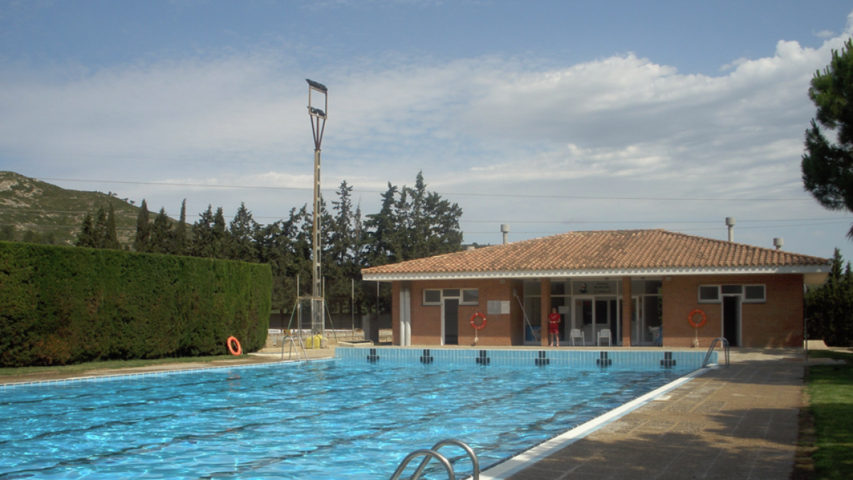 Imatge de la piscina municipal del Perelló.