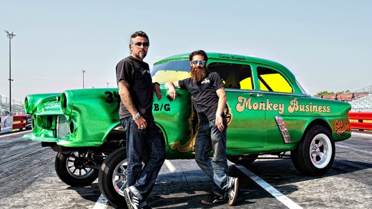 Los protagonistas del programa televisivo Fast'n Loud se encargan de reconstruir coches en mal estado.