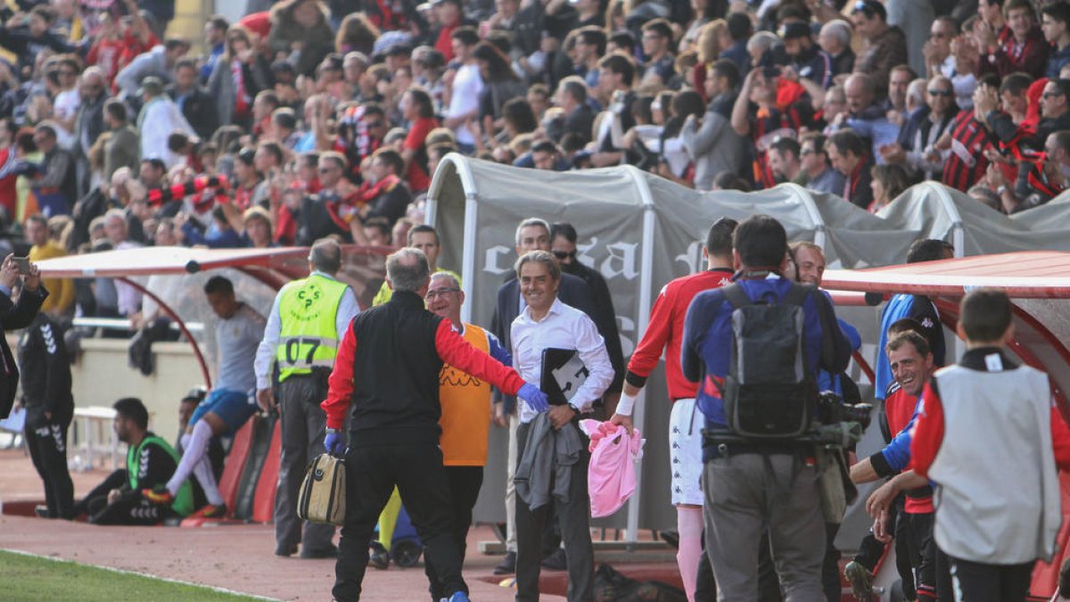 L'entrenador del CF Reus, Natxo González, després d'embutxacar-se l'1-0 al derbi contra el Nàstic.