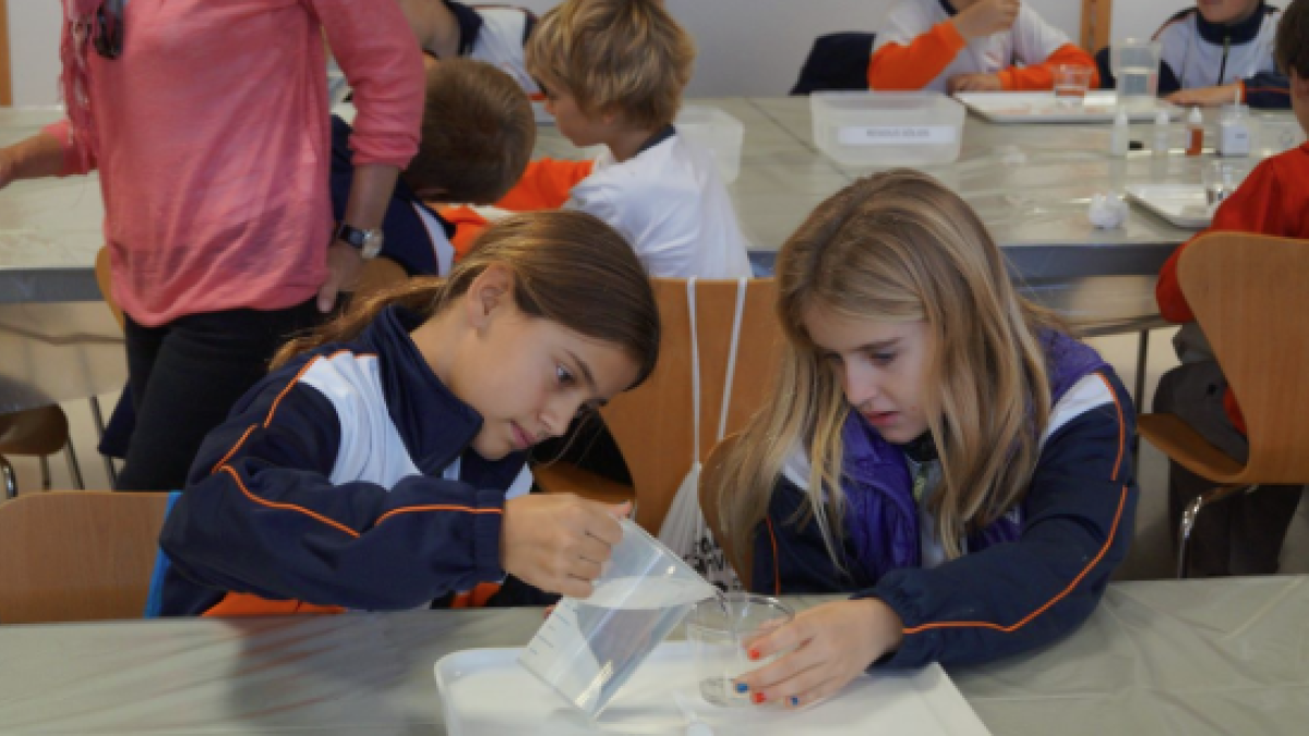 En marcha los primeros talleres de la Semana de la Ciencia en la URV