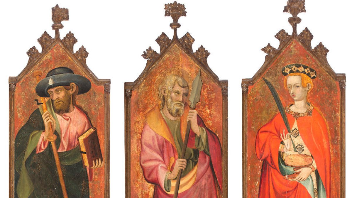 Las pinturas de Sant Tomás apóstol, Sant Jaume apóstol y Santa Llúcia, que salen a subasta por 210.000 euros iniciales.