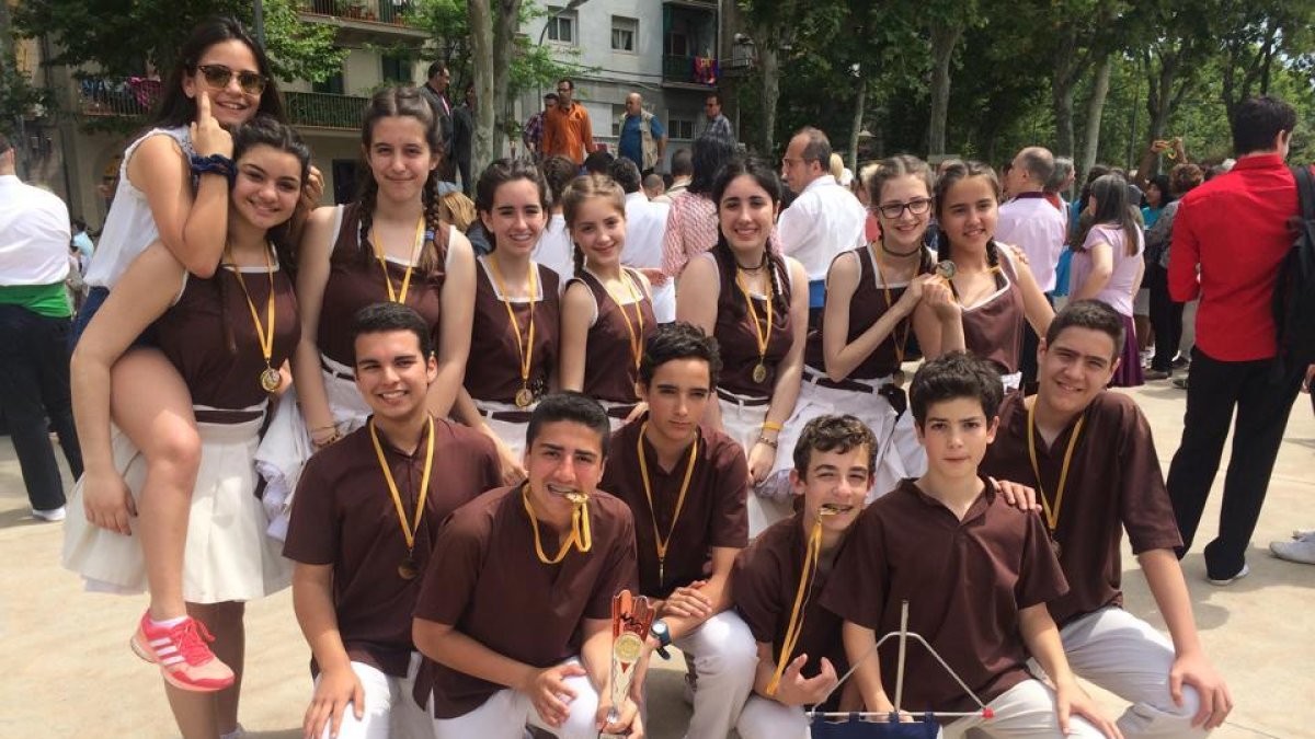 La colla Petits Tarragona Dansa, líders al campionat sardanista de Catalunya