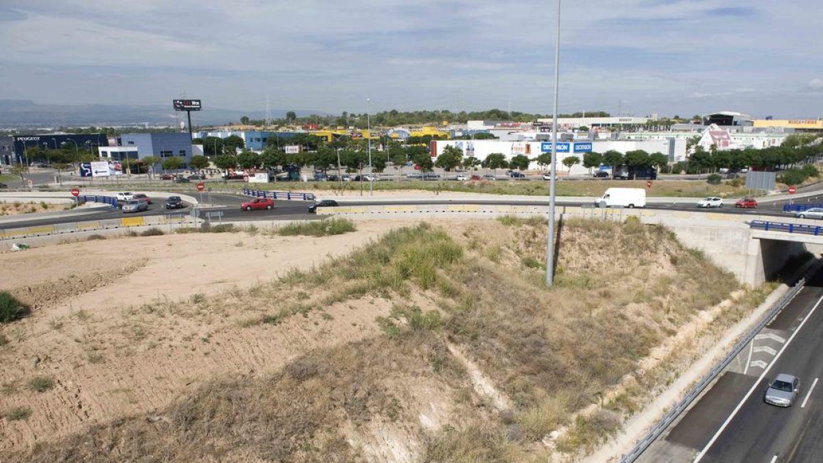 Solar de las Gavarres que el Ayuntamiento puso en venta en una subasta.