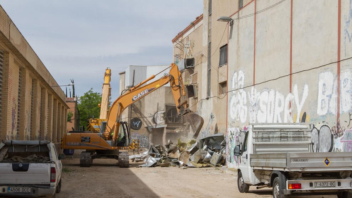 Salvem la Sedera denuncia les obres de la fàbrica a Inspecció de Treball