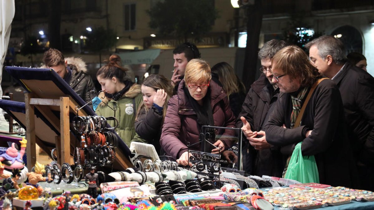 Els artesans arriben a la Rambla Nova