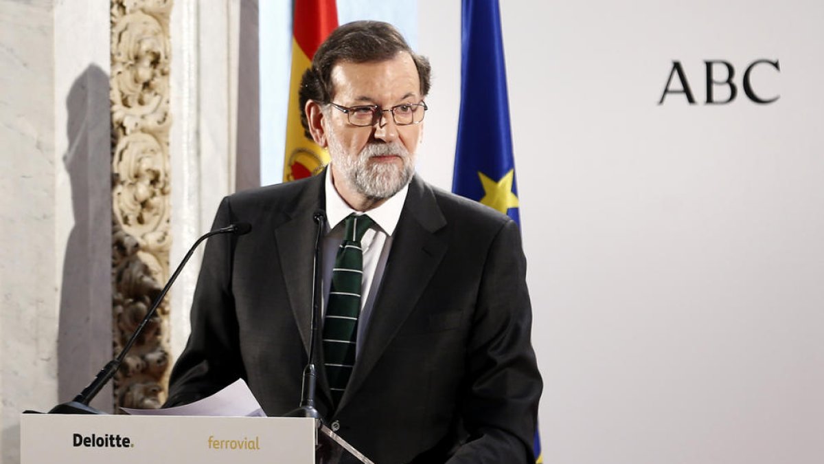 Imatge de Mariano Rajoy en un dinar informatiu.