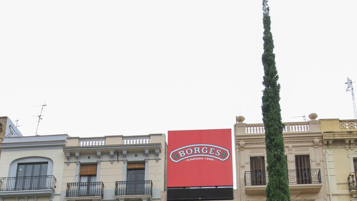 Problemes tècnics obliguen Borges a apagar el rellotge de la plaça Prim