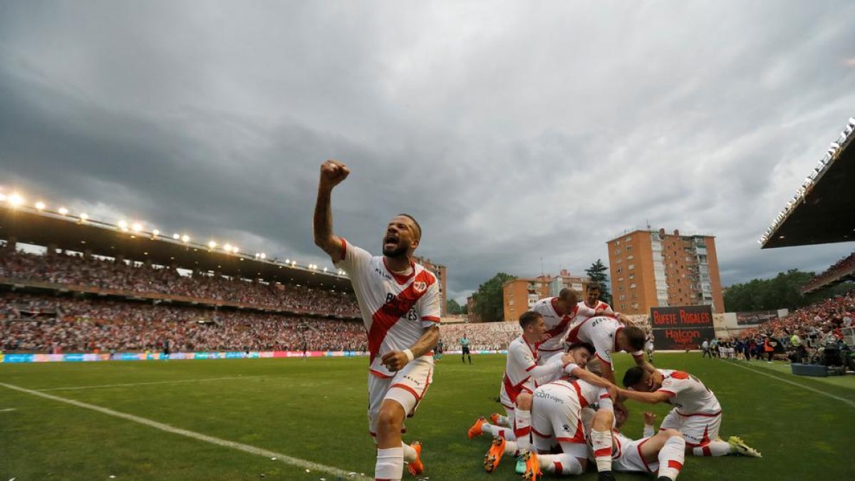 Imatge dels jugadors del Rayo celebrant un gol al seu estadi la passada jornada.