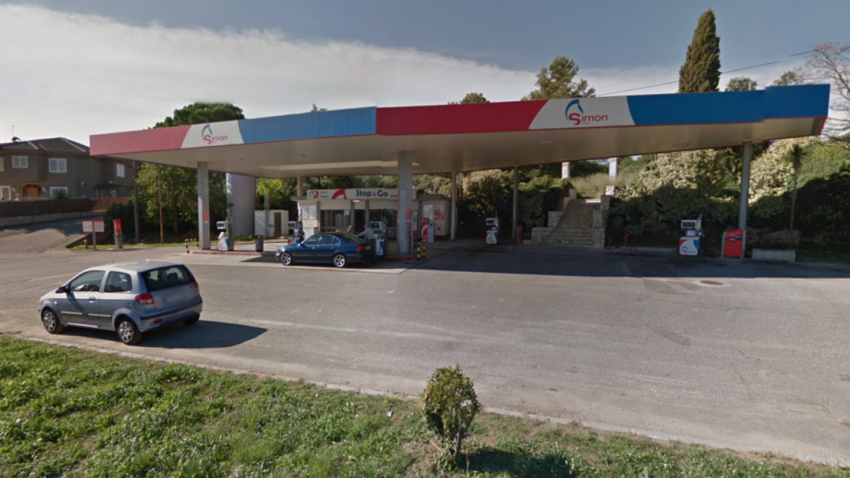 La benzinera Simón Multiestaciones d'Alcover, on es va produir l'atracament.