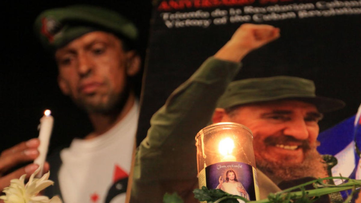 La muerte de Fidel Castro ha hecho aflorar los sentimientos de los cubanos a favor y en contra del régimen.