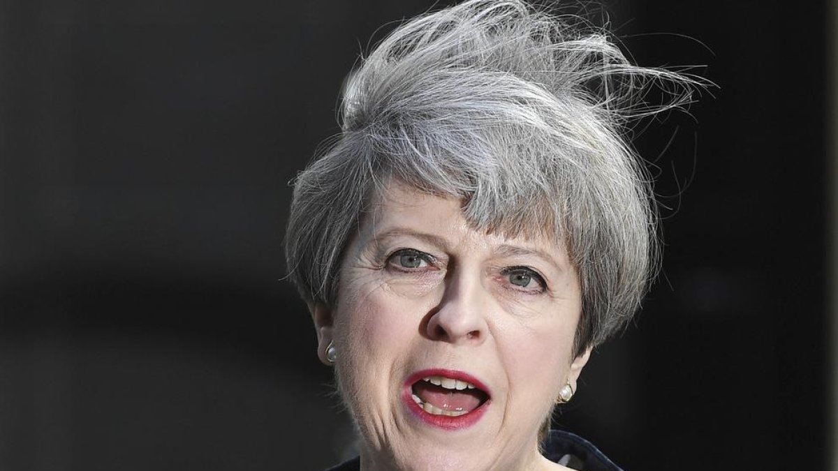 La primera ministra britànica, la conservadora Theresa May, anuncia la seva decisió de convocar eleccions generals anticipades.