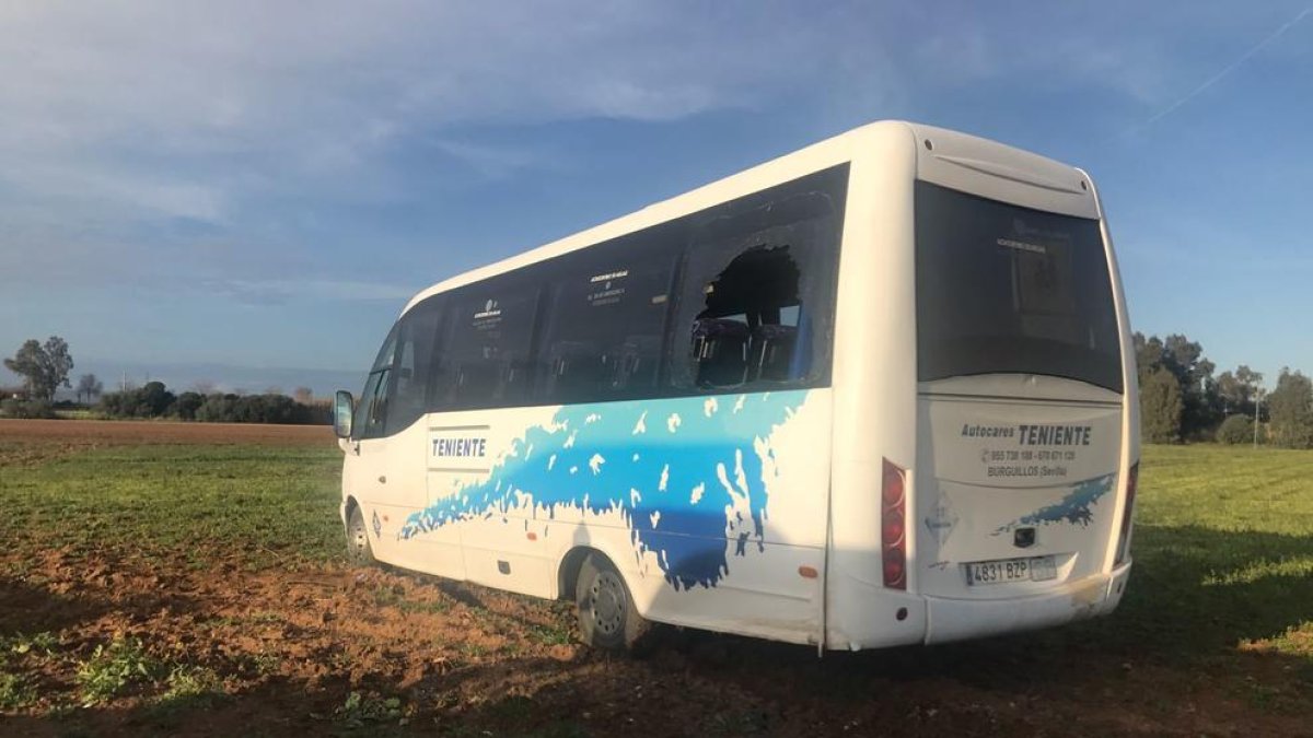 Imagen del autobús siniestrado.