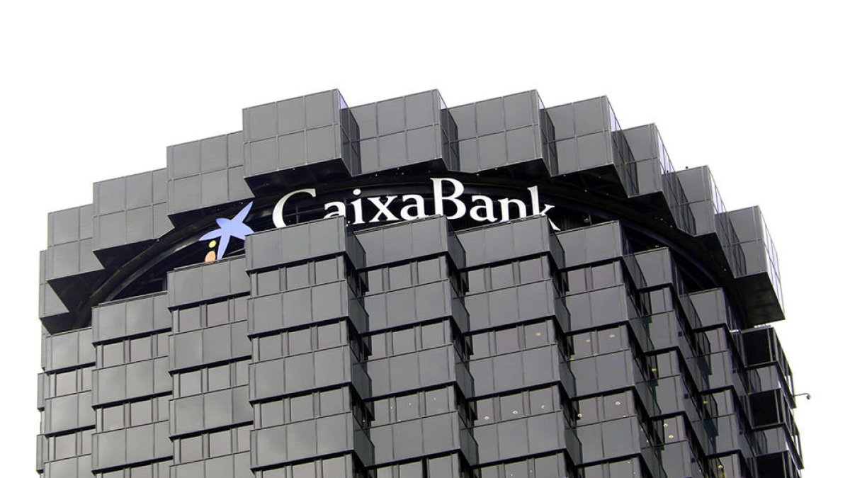 Imatge de la cúpula de la seu central de CaixaBank a Barcelona.