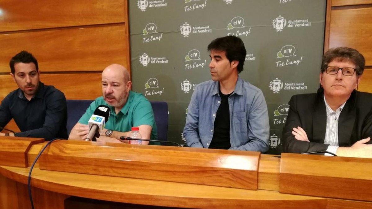 Un momento de la presentación, ayer en el Ayuntamiento del Vendrell.