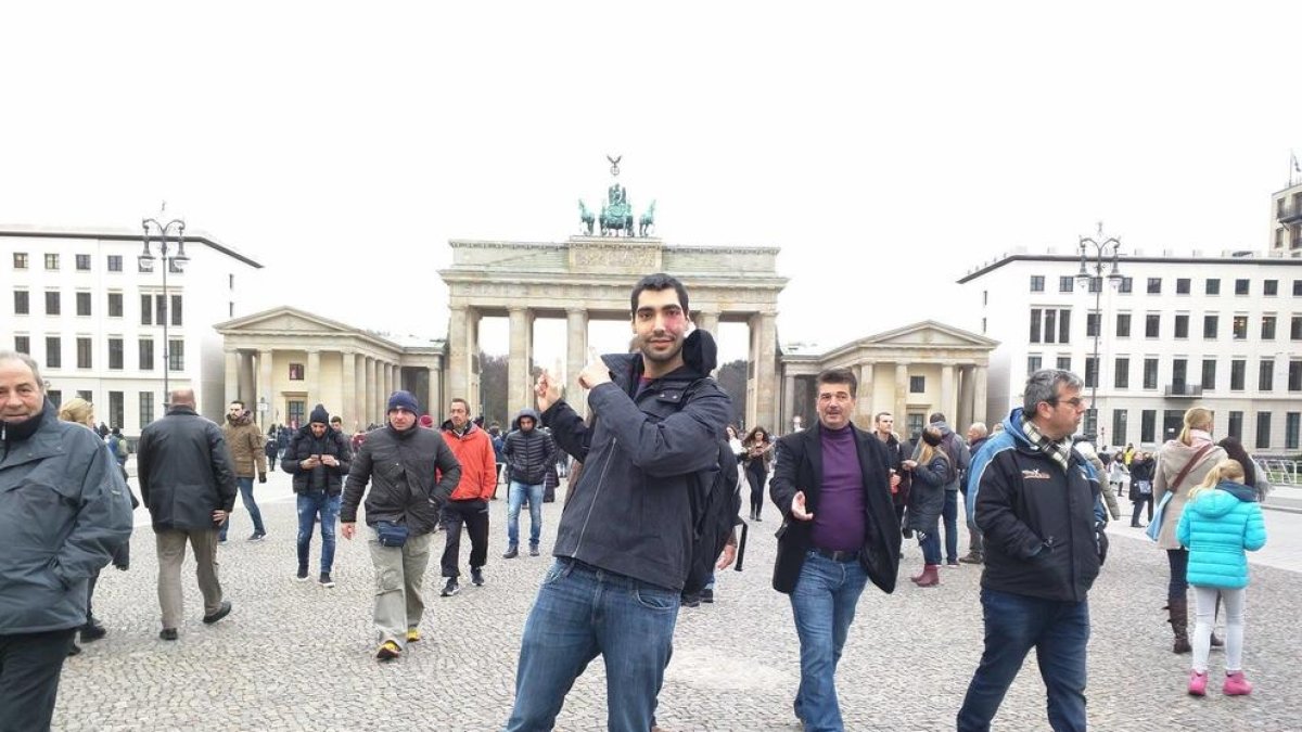 El tarraconense en una visita a la Puerta de Brandeburgo, en Berlín.