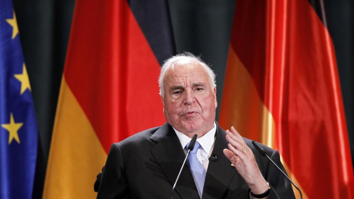 El ex canciller Helmut Kohl, 'el padre de la unidad alemana'.
