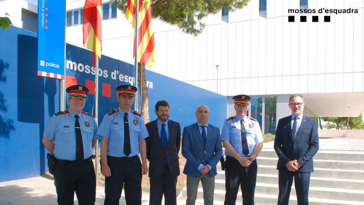 Imatge de l'acte de la presa de posessió del comissari David Boneta com a nou cap de la Regió Policial Camp de Tarragona.