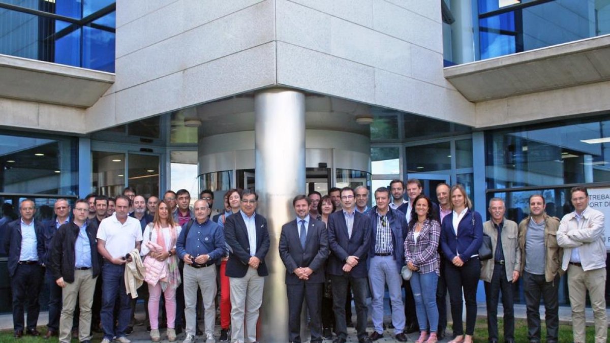 Fotografía de la visita de los empresarios de la Asociación de Empresas de Servicios de Tarragona al Port de Tarragona.