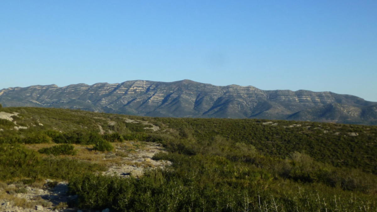 La Serra del Montsià, vista desde la Serra de Godall, en una fotografía del Facebook de Salvem lo Montsià.