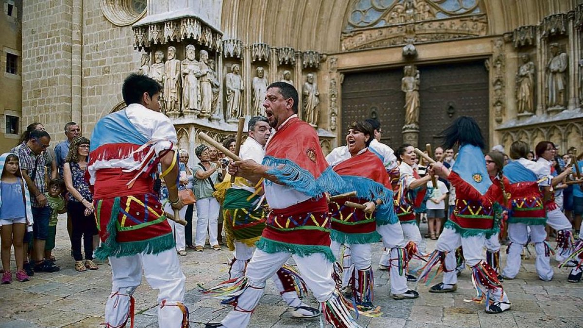 El próximo año el grupo conmemorará los 365 de ball de bastons documentados en la ciudad de Tarragona.