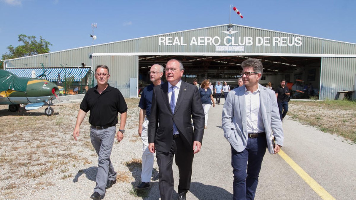 La visita que han fet avui al Reial Aeroclub de Reus.