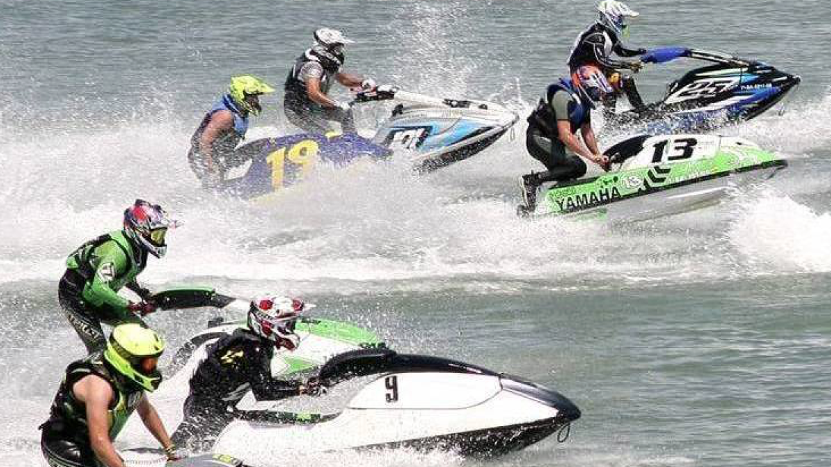 Las motos de agua invairan la playa de Cambrils el próximo 13 de mayo.