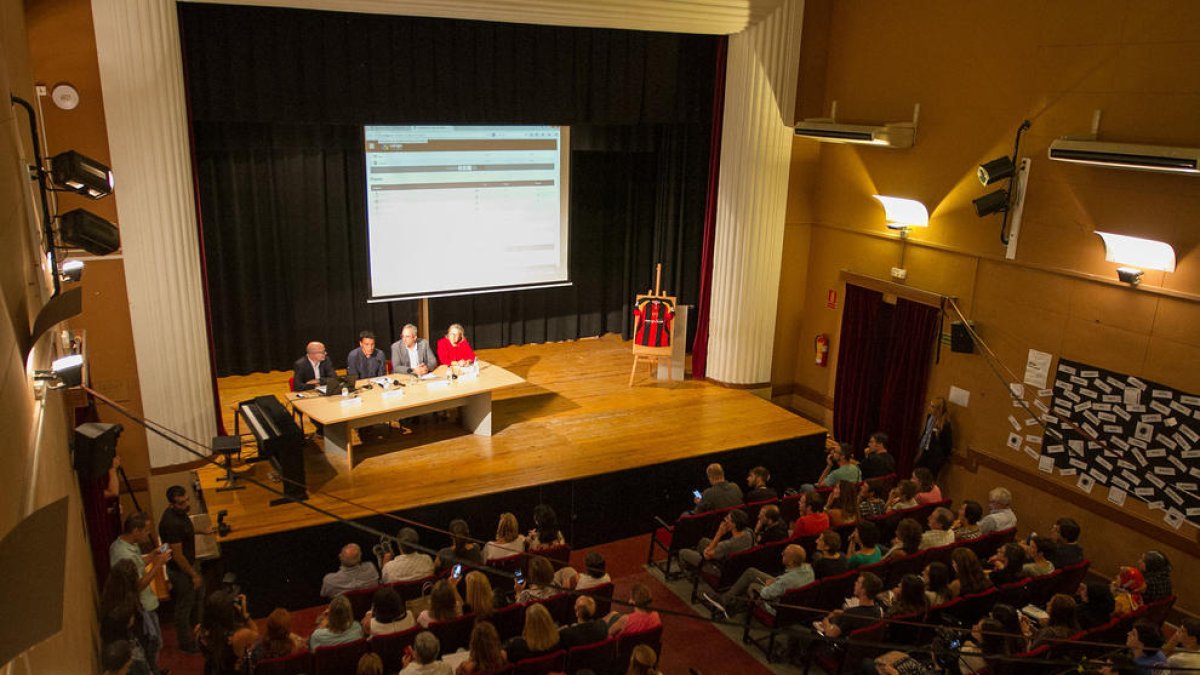 Una imagen de archivo de la inauguración del curso 2016-2017 en el InstitutoBaix Camp.