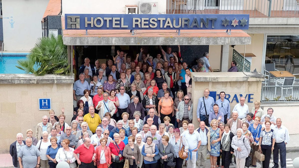 Imagen de los abuelos que participaron en la excursión.