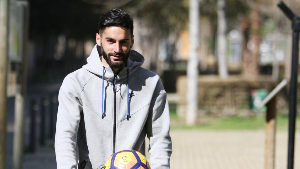 Cristian Lobato és una de les peces clau del sistema que Merino ha aplicat al nou Nàstic.