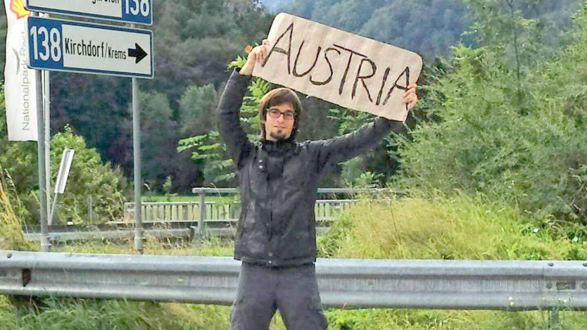 Aleix Ramon arribant a Àustria fent autoestop.