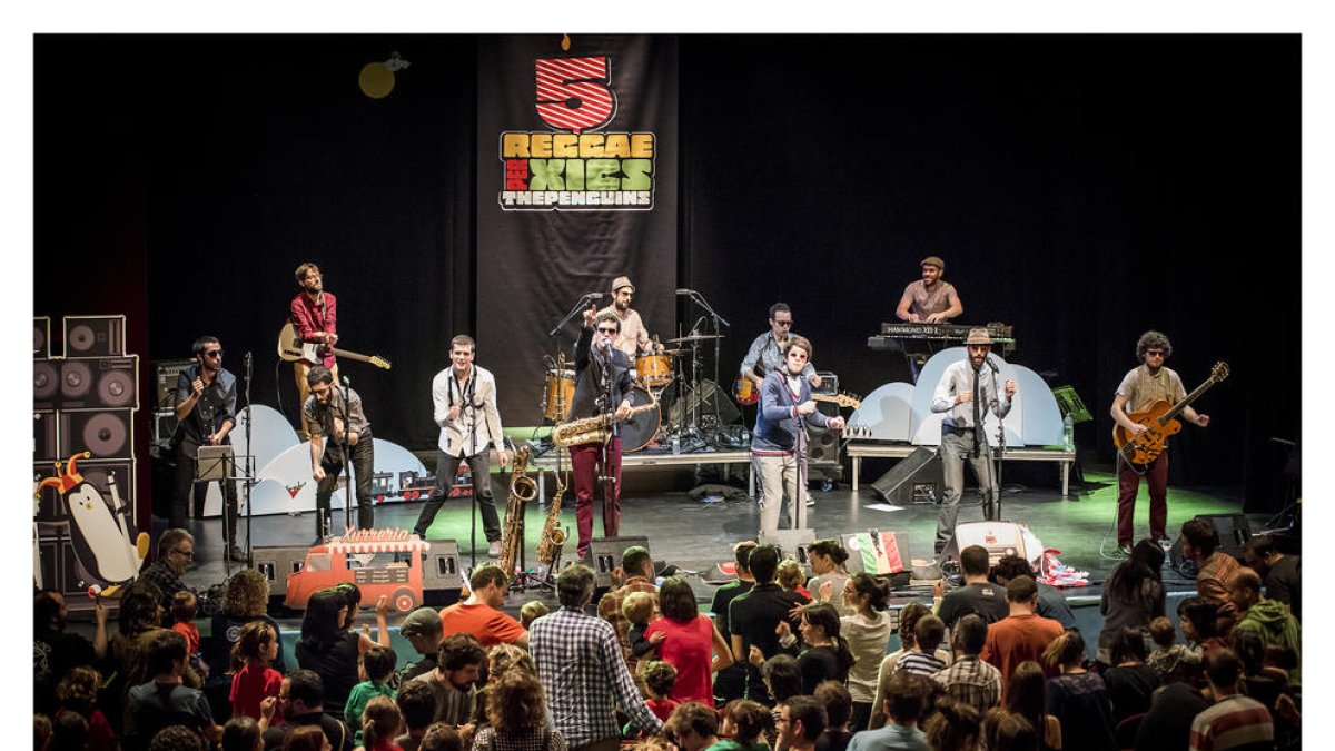 The Penguins presentan su nuevo espectáculo '54-46' Reggae per Xics Radio en la Terrasseta.