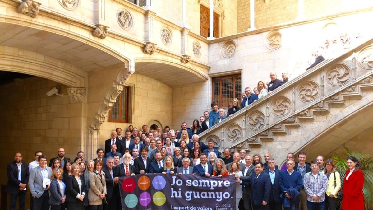 La presentació de la campanya, al Palau de la Generalitat, va ser multitudinària.