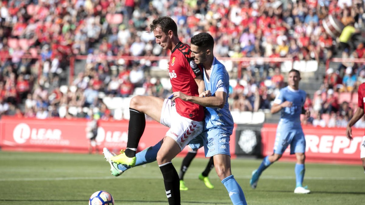 Manu Barreiro, a la primera meitat.