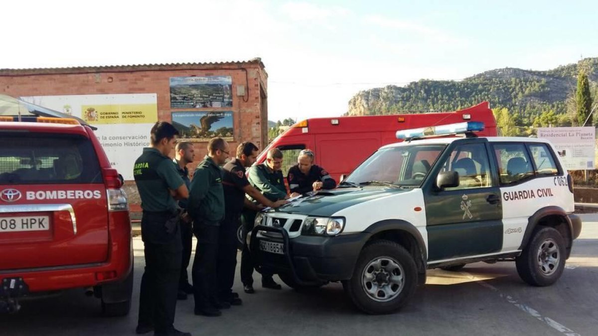 El dispositivo de investigación|búsqueda dela chica incluyó Guardia Civil, bomberos, agentes rurales, protección civil y vecinos de la zona.