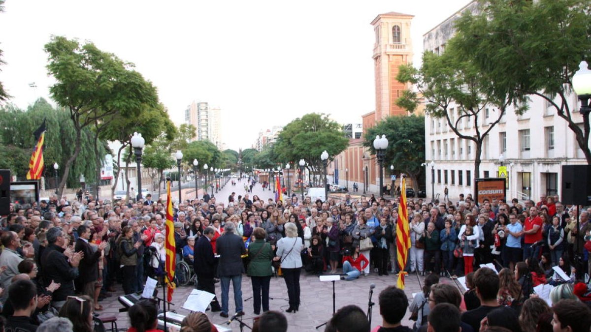 Imatge d'arxiu d'un homenatge a Companys a Tarragona.