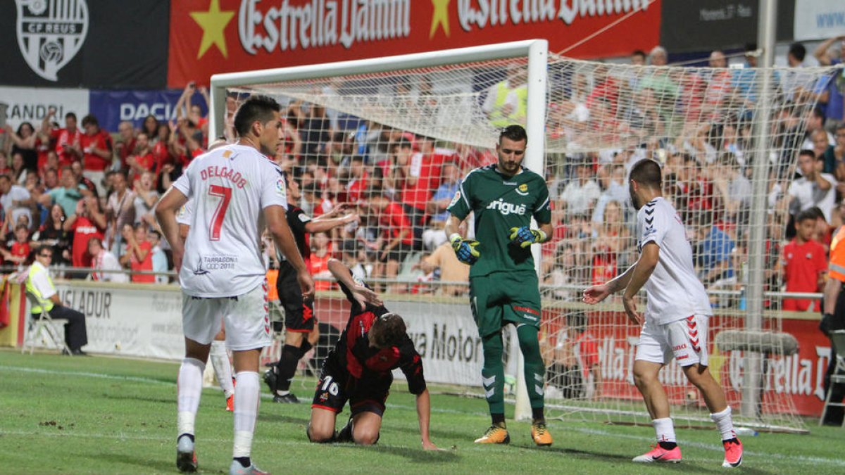 Stole Dimitrievski s'ha consolidat com a porter titular del Nàstic després d'una temporada a l'ombra de Manolo Reina.