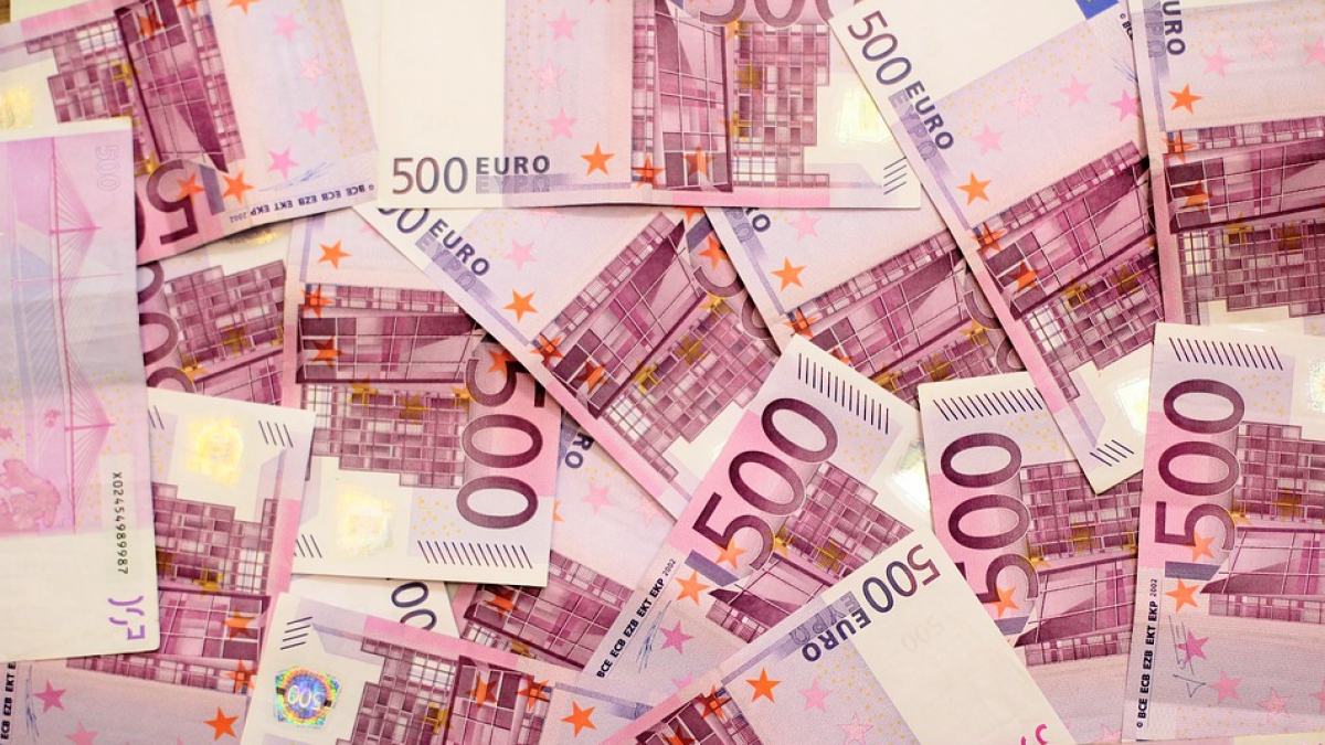 A Suïssa la destrucció de moneda no és considerada un delicte.