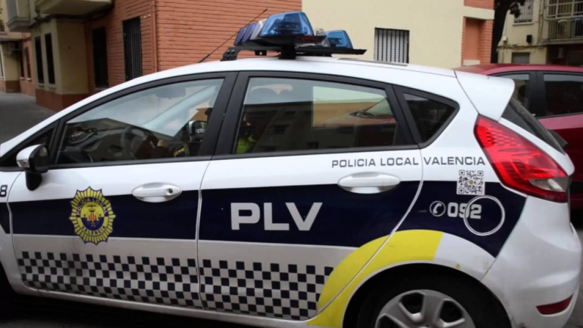 Imatge d'arxiu d'un vehicle de la Policia Local de València.