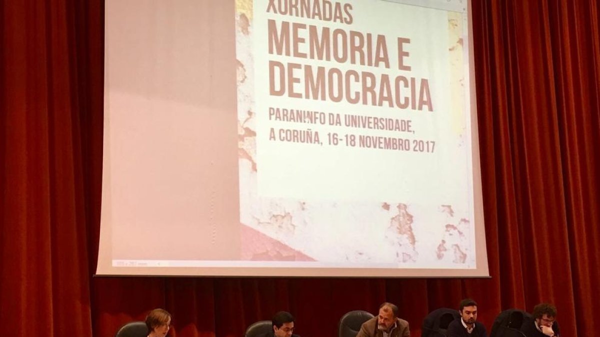 Begoña Floria, durant la seva intervenció a les jornades 'Memoria e democracia'.