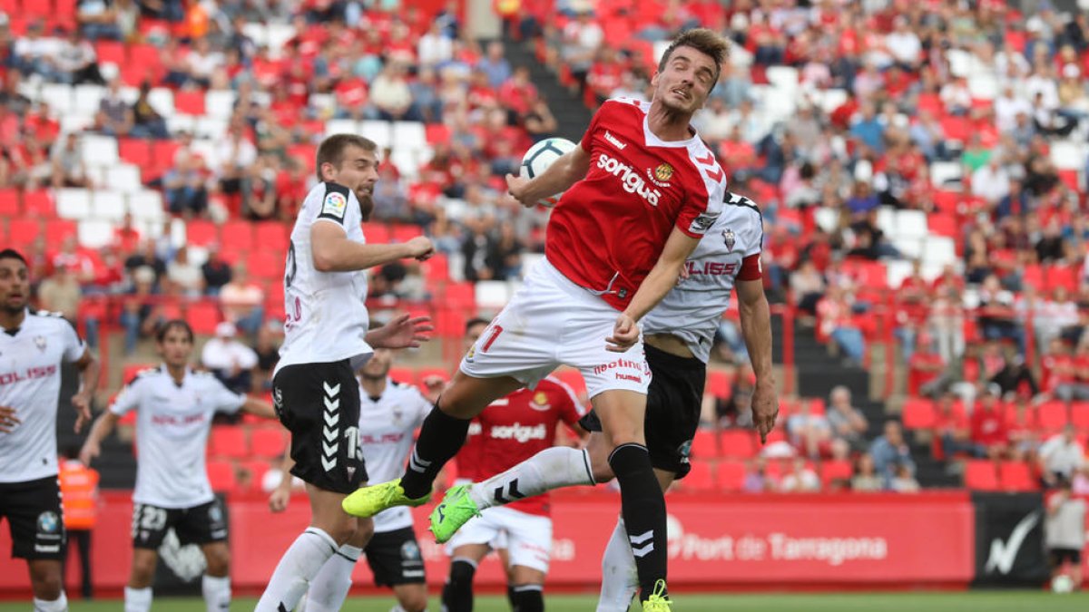 Manu Barreiro, durante el Nàstic-Albacete de este domingo en el Nou Estadi.